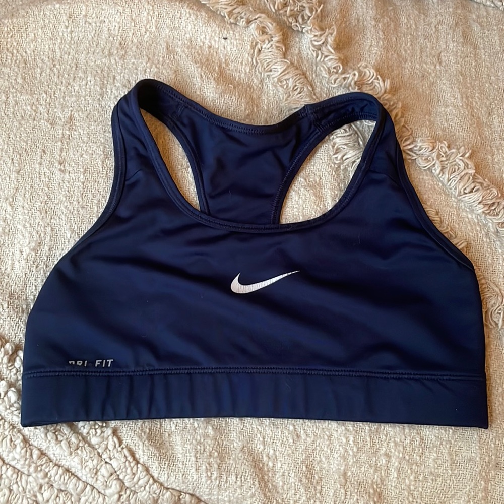Nike Sports Bra - Picture 1 of 2